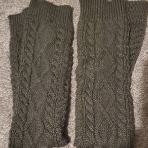 Olive Cable Knit Fingerless Gloves